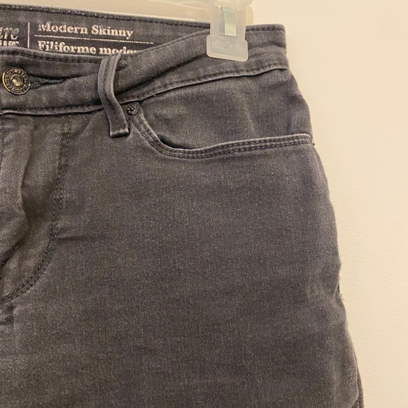 Levi’s Signature Modern Skinny Black Jeans - Picture 4 of 10